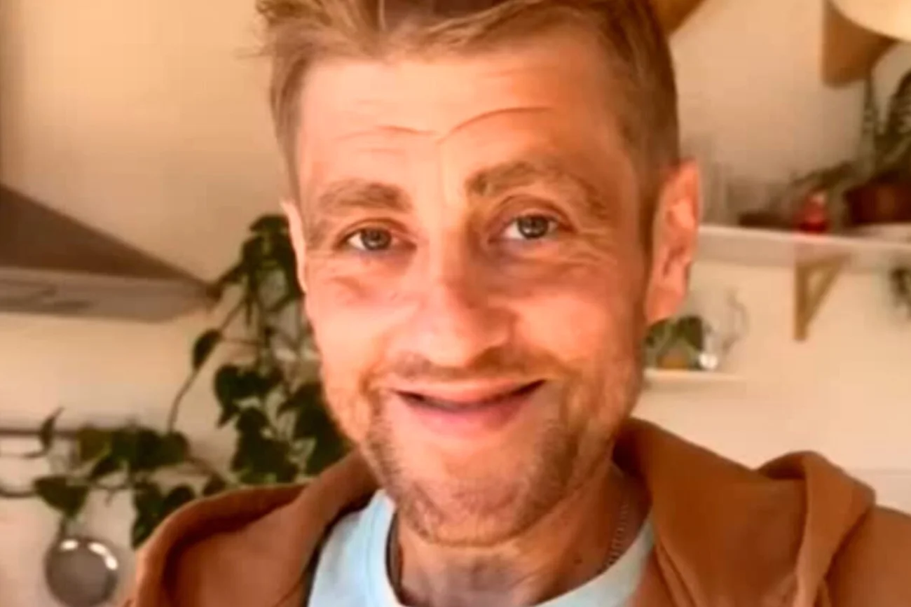 Tomasz Jakubiak w Izraelu przebywa na leczeniu raka. Na zdjęciu Tomasz Jakubiak w Izraelu. Leczy się na nowotwór.