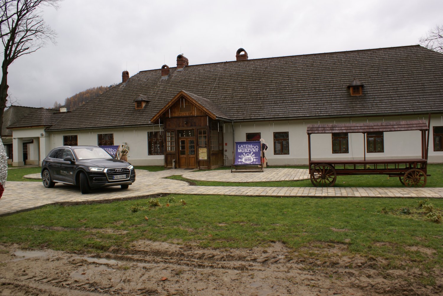 Audi Q5 2.0 TDI Sport 190 KM S-tronic przy Dwórze Starostów.