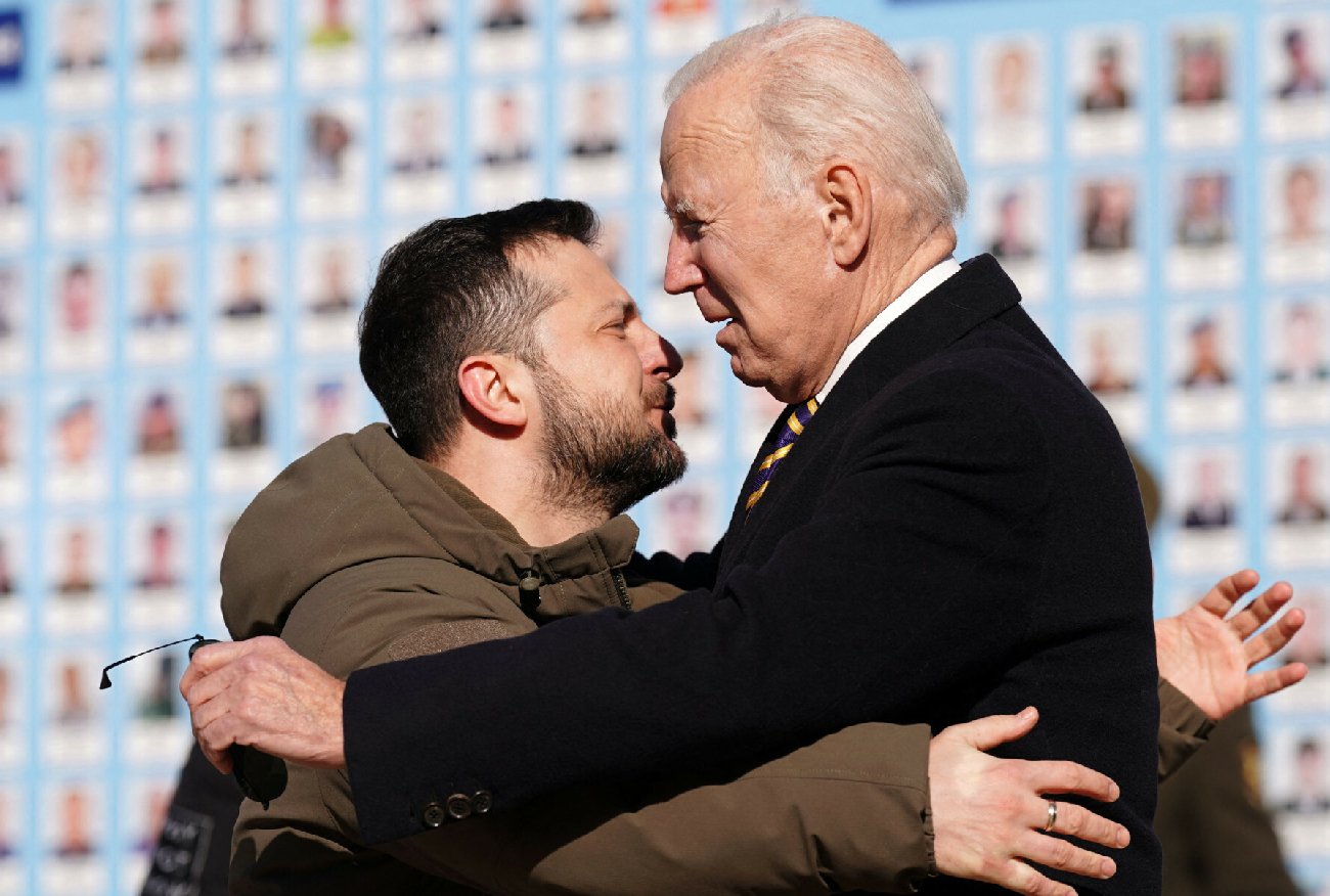 To już oficjalne. Prezydent USA Joe Biden właśnie jest w Kijowie. Spotkał się z Wołodymyrem Zełenskim.