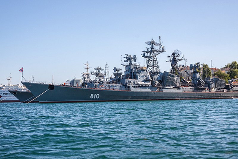 Rosyjska marynarka wchodzi w otwarte starcie z siłami ukraińskimi.