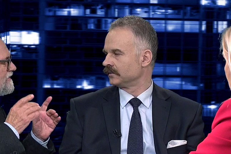 Waldemar Paruch, doradca premiera Morawieckiego, stwierdził, że jesienią w Polsce zmieni się władza.