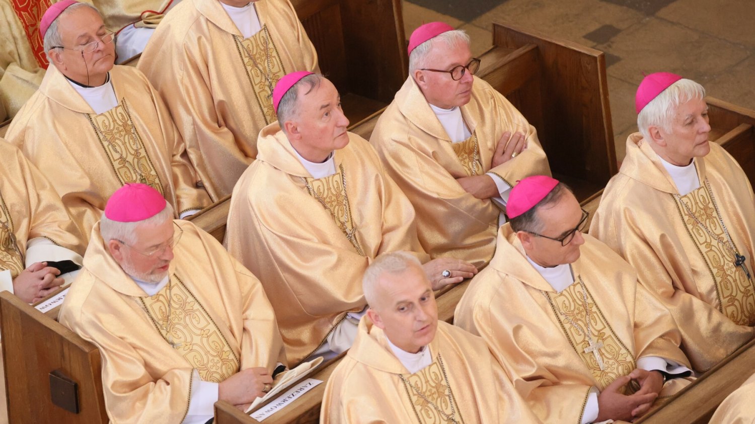 Rząd planuje mniej godzin religii w szkole. Ostry sprzeciw Kościoła.
