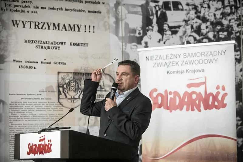 Czy Piotr Duda i jego Platforma Oburzonych sięgnie po władzę?
