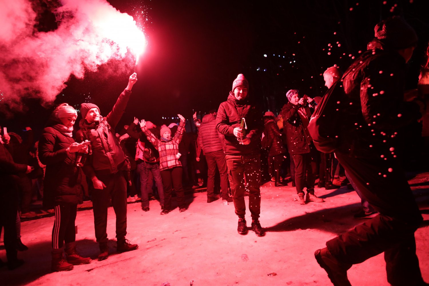 Teren po "Sylwestrze Marzeń z Dwójką" przypomina teraz pobojowisko