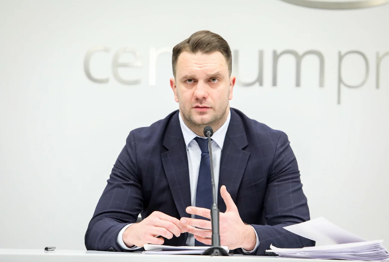 Jak swoje obowiązki wykonywał Łukasz Mejza? Są wyniki kontroli