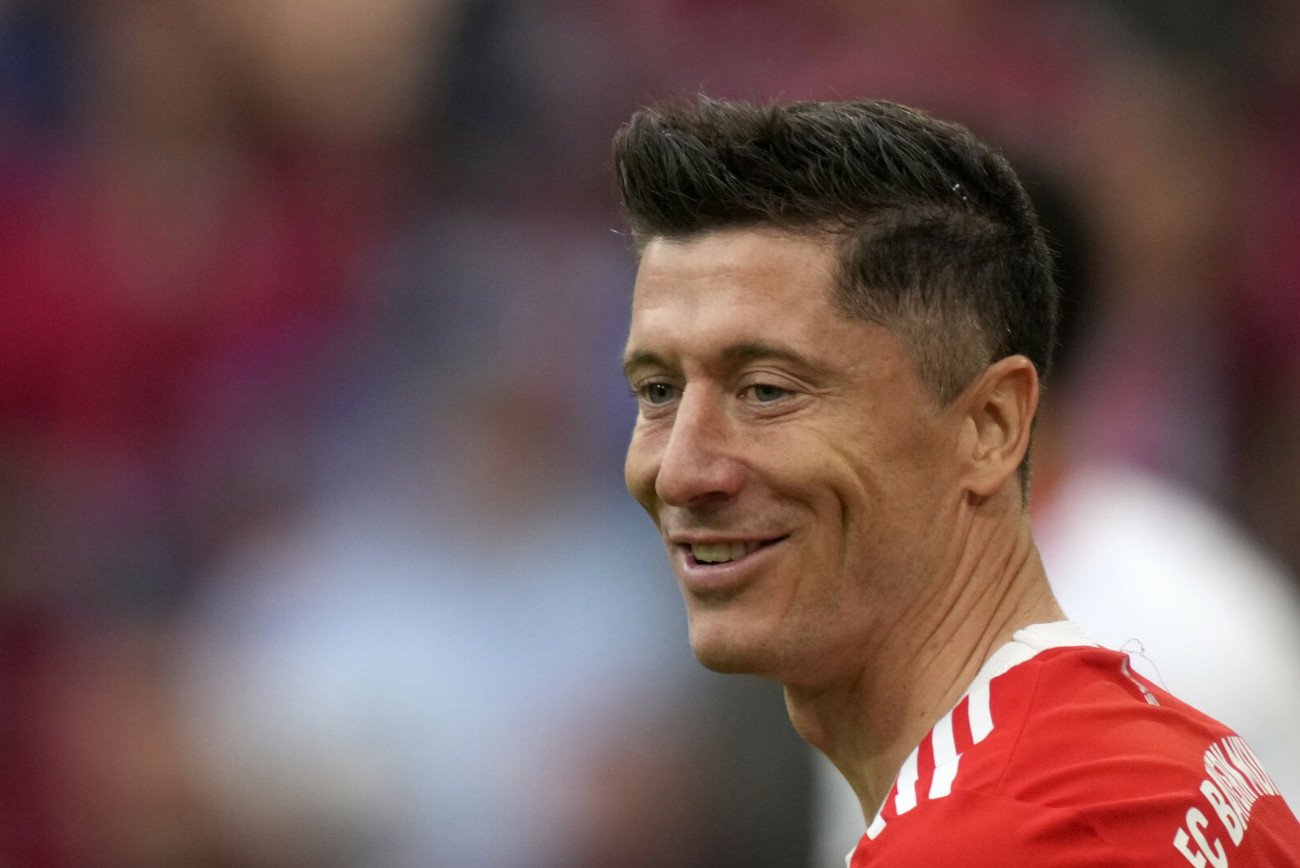 Robert Lewandowski już oficjalnie potwierdzony przez FC Barcelonę. Porozumienie zostało osiągnięte!
