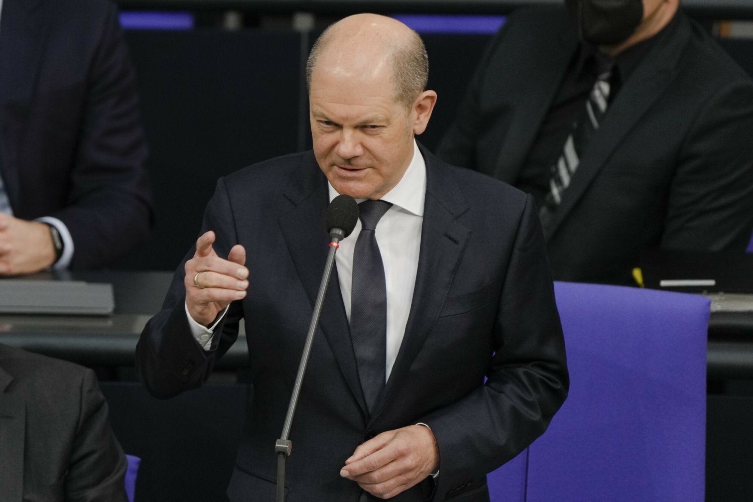 Kanclerz Niemiec Olaf Scholz odpowiada na krytykę dotyczącą sprawy wojny w Ukrainie. Kanclerz Niemiec Olaf Scholz odpowiada na krytykę dotyczącą sprawy wojny w Ukrainie