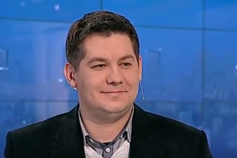 Autorem bulwersującego materiału "Wiadomości" TVP, który krytykuje nawet KRRiT był Konrad Wąż.