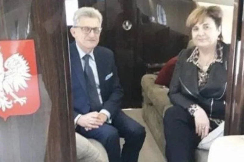 Posłanka PiS pochwaliła się zdjęciem z rządowego samolotu.