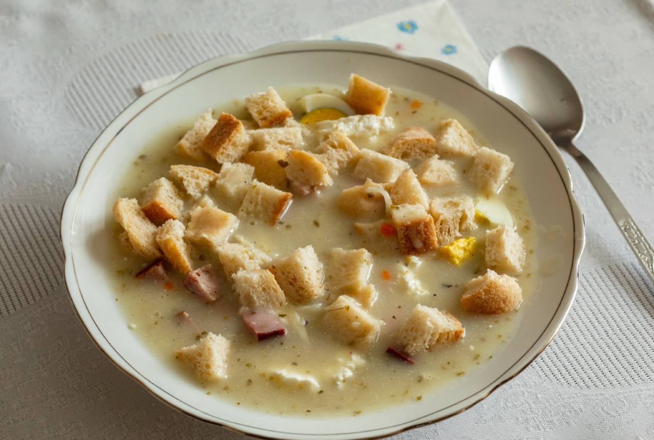 Barszcz biały to żurek? Nie, oto czym różnią się te zupy Barszcz biały to żurek? Nie, oto czym różnią się te zupy