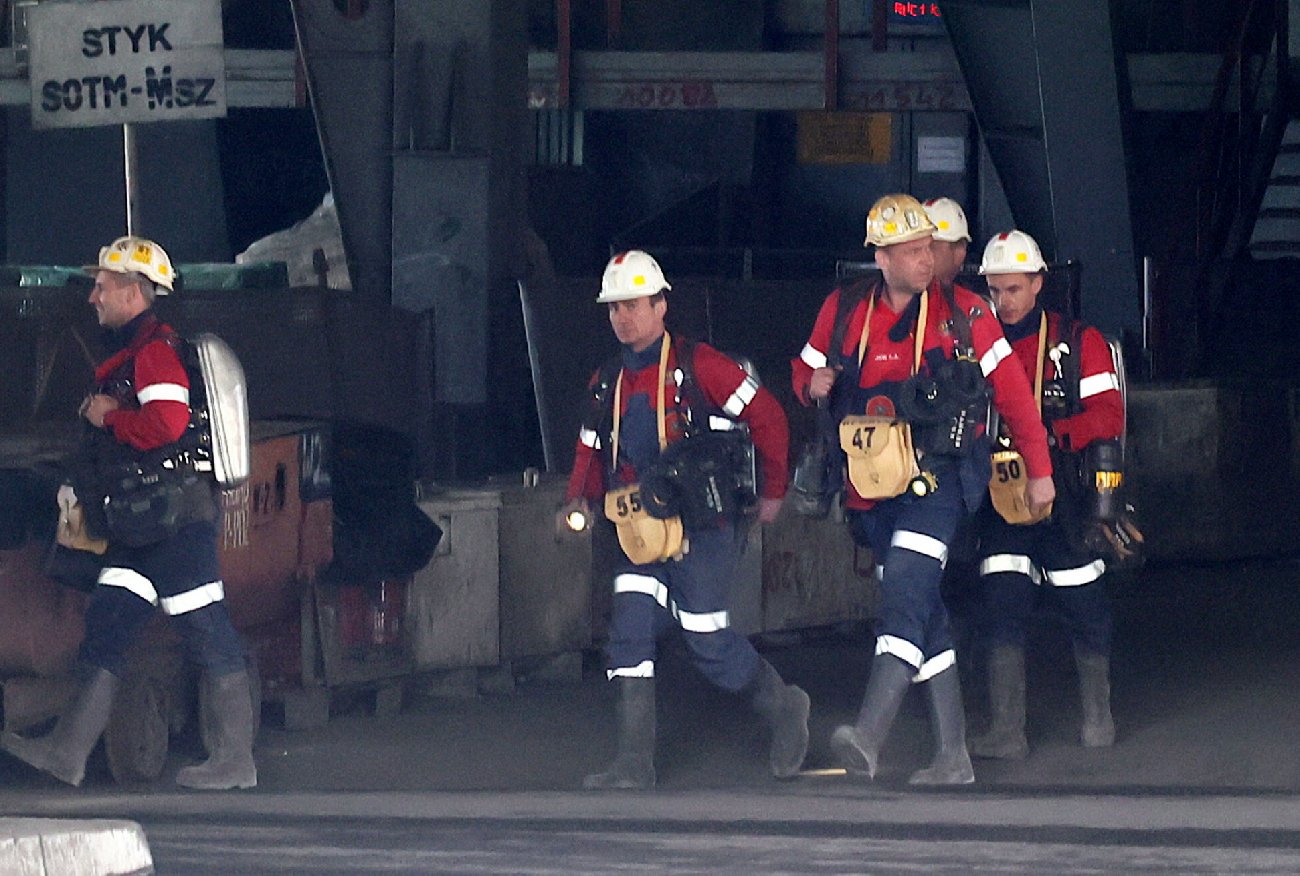 Kolejne wybuchy w kopalni Pniówek. Ranni ratownicy, poszukiwania wstrzymane