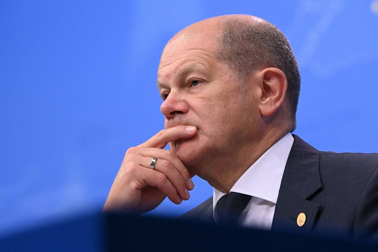 Nowe sondaże polityczne nie są korzystne dla partii SPD i kanclerza Olafa Scholza.