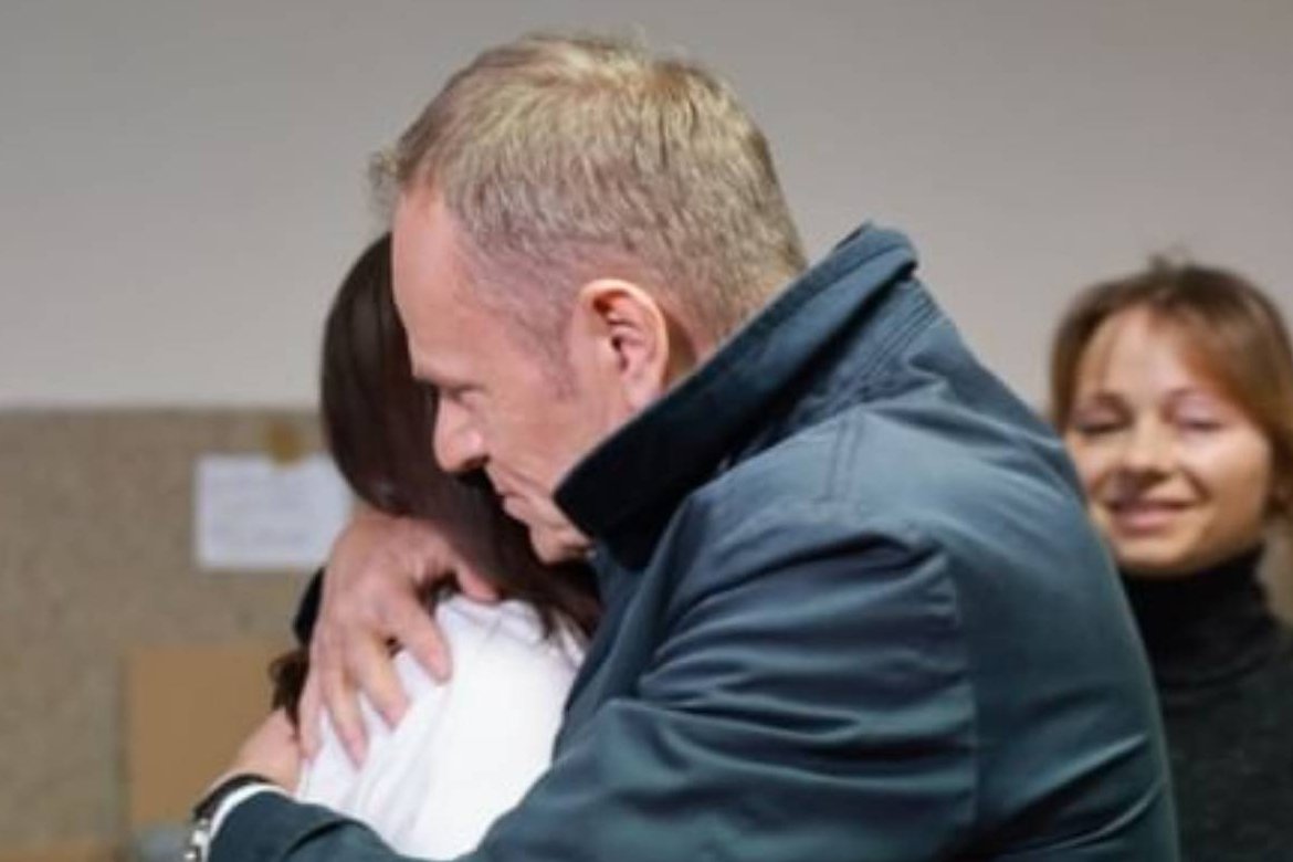 Donald Tusk spotkał się z uchodźczyniami z Ukrainy.