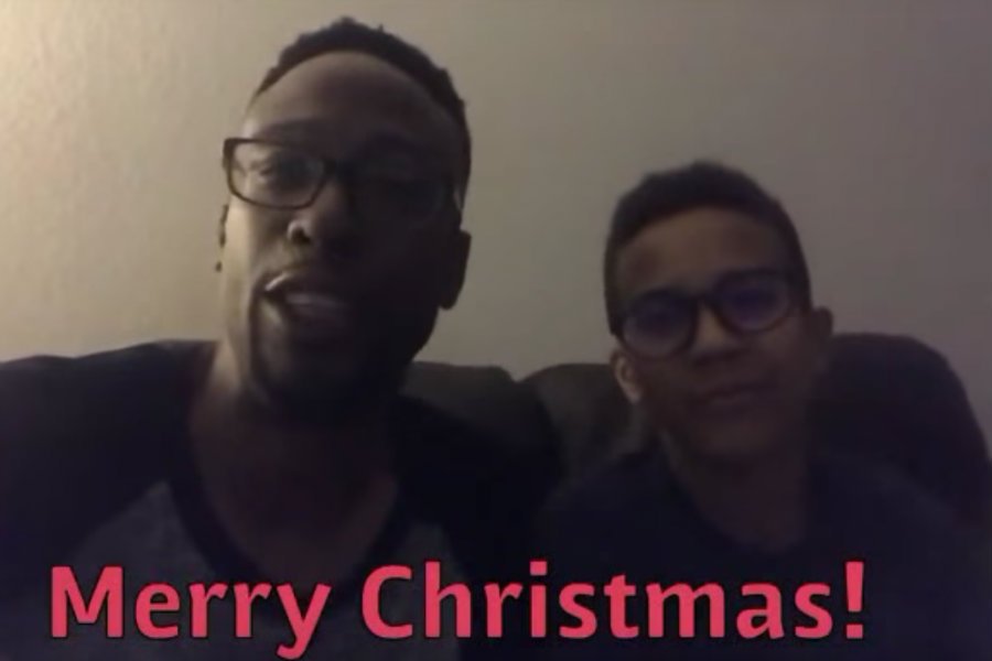 Anthony Milan Ross jest oskarżony o potrójne morderstwo. Kilka godzin wcześniej wrzucił film, na którym kolęduje z synem