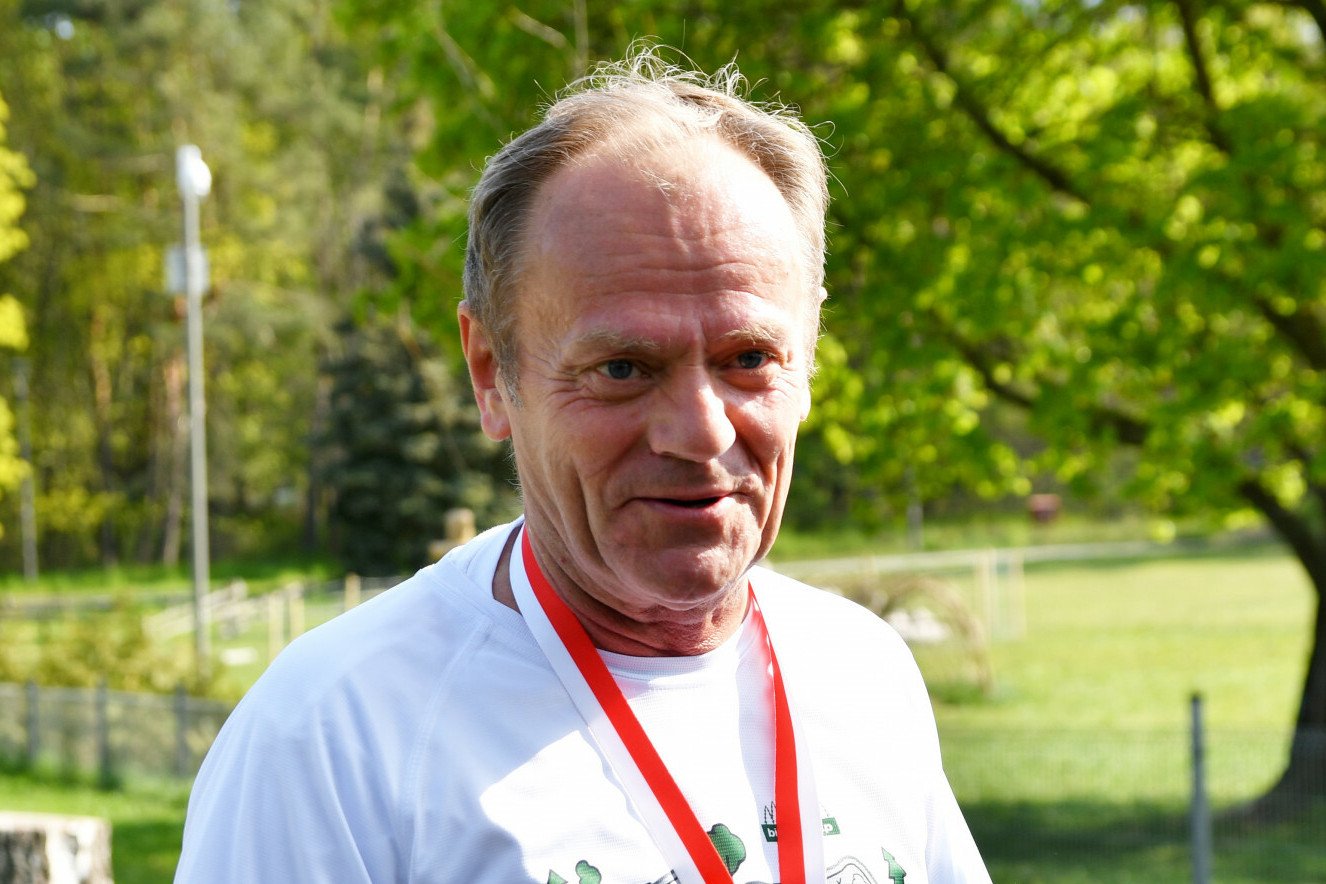 Donald Tusk lubi spędzać czas ze swoimi wnukami.