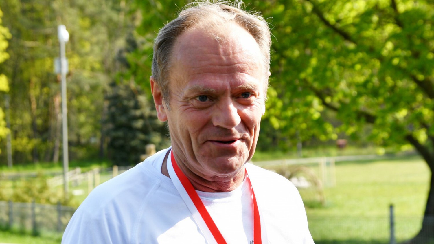 Donald Tusk lubi spędzać czas ze swoimi wnukami. Donald Tusk lubi spędzać czas ze swoimi wnukami.