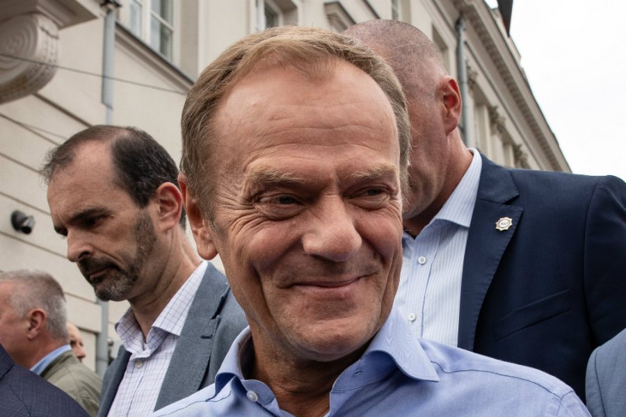 Donald Tusk zażartował z prezydenta USA na szczycie NATO.