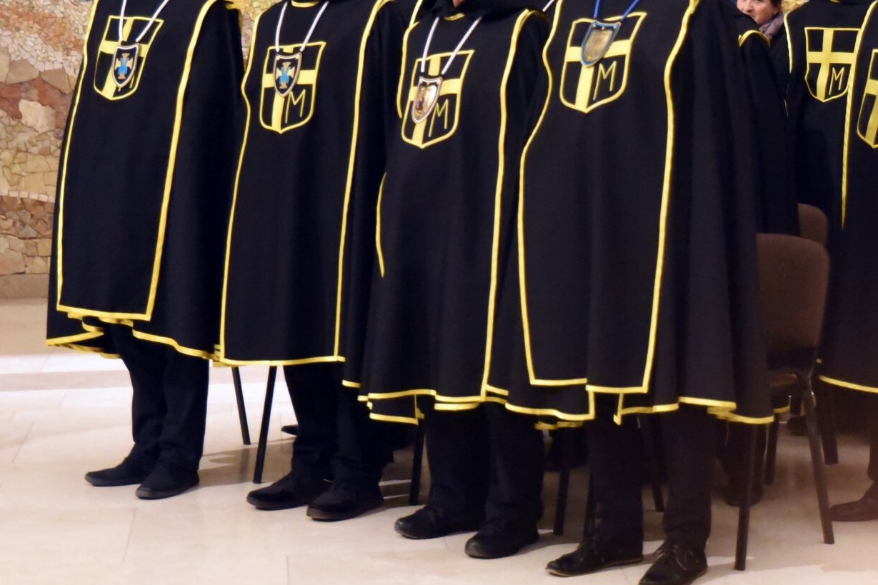 Na zdjęciu: Członkowie Zakonu Rycerzy świętego Jana Pawła II