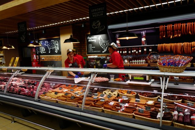 Powstały już dwa takie eleganckie nowe sklepy Carrrefour.