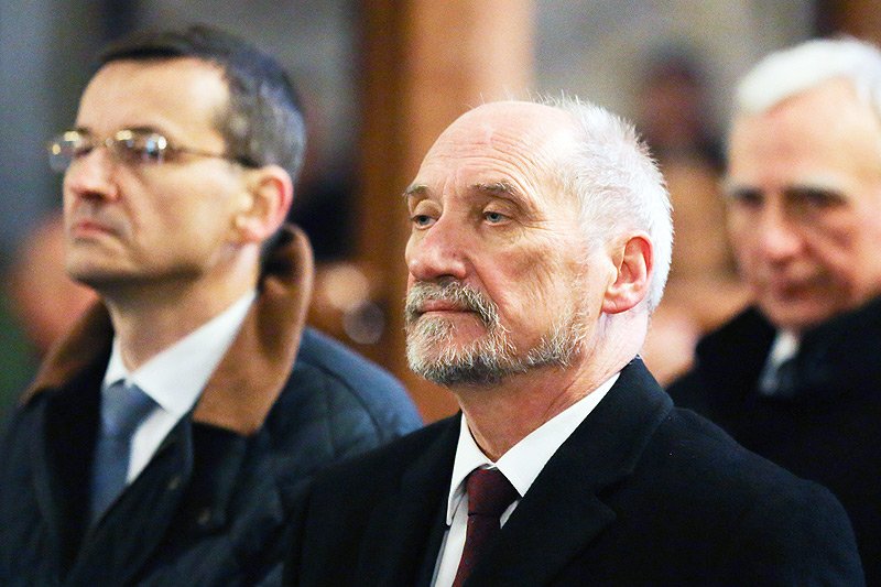 Antoni Macierewicz twierdzi, że "rozrosła się atmosfera nienawiści" przeciwko PiS.