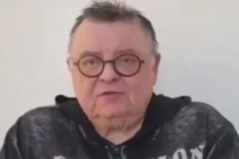Wojciech Mann miażdży PiS w internetowym nagraniu. Powiedział, co myśli o pomyśle organizacji wyborów prezydenckich w maju 2020. Wojciech Mann bezlitosny dla pomysłu organizacji wyborów prezydenckich w maju 2020.