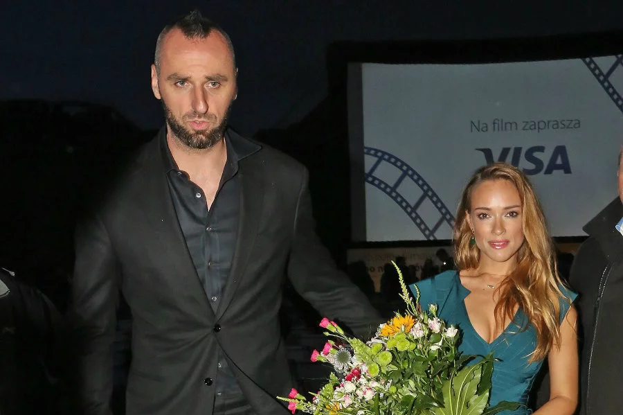 Alicja Bachleda-Curuś i Marcin Gortat planują ślub. Aktorka straci na związku z koszykarzem co najmniej 600 tys. zł rocznie.