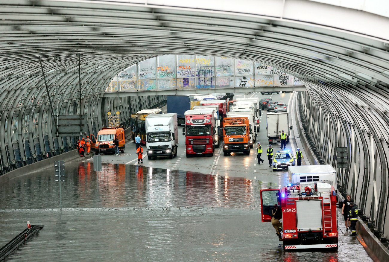 Nawałnice przeszły przez Warszawę. Trzaskowski wydał specjalny komunikat.
