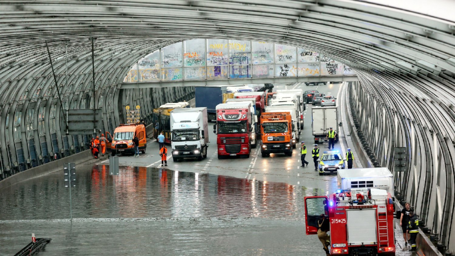 Nawałnice przeszły przez Warszawę. Trzaskowski wydał specjalny komunikat.