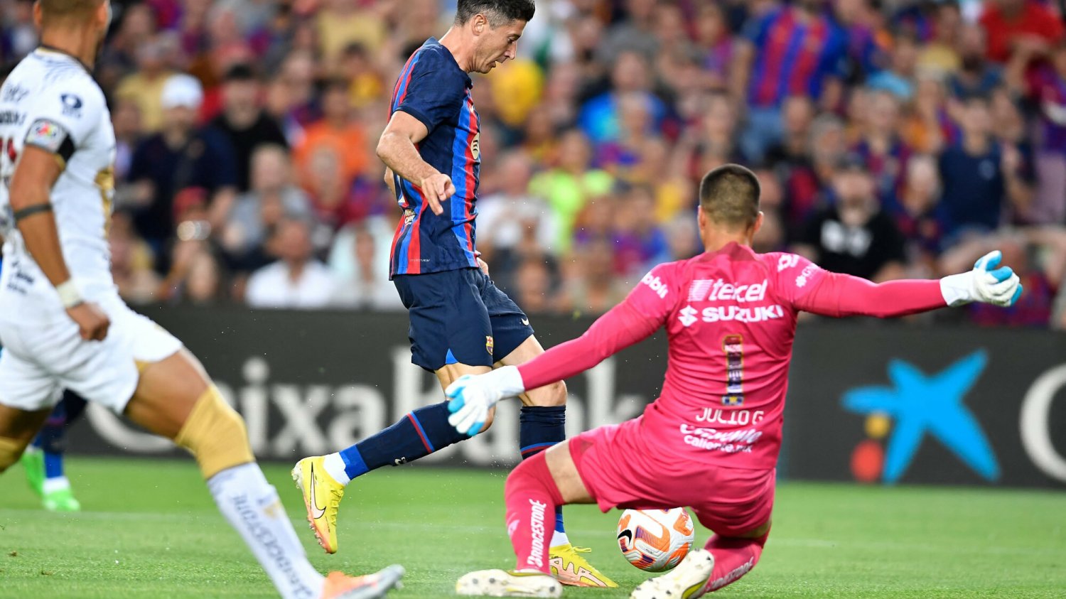 Fenomenalne otwarcie Roberta Lewandowskiego na Camp Nou, bramka i asysta w pięć minut!