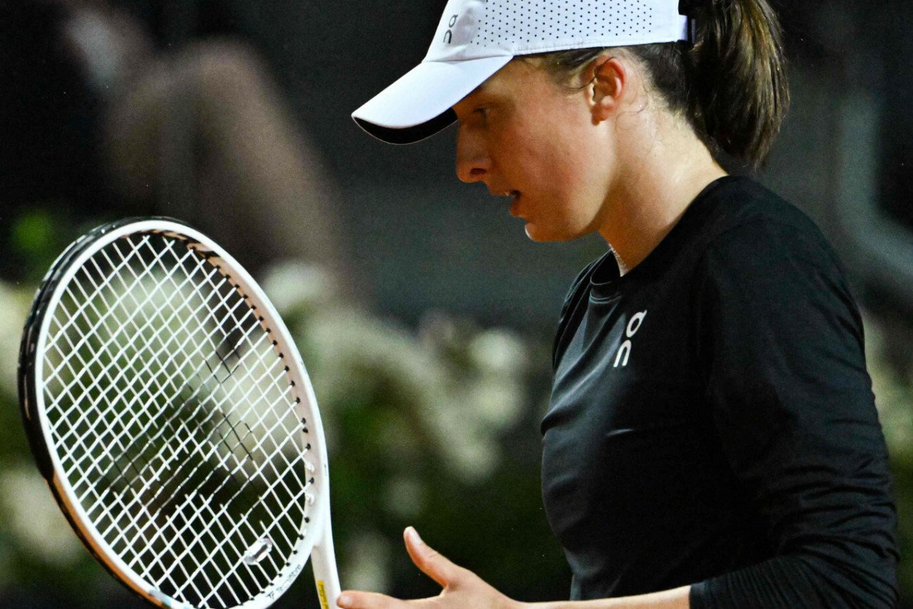 Świątek skreczowała przez kontuzję. Jej trener przekazał nowe informacje Świątek skreczowała przez kontuzję. Jej trener przekazał nowe informacje