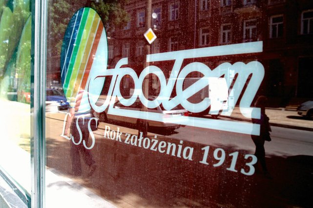 Sklepy Społem nie dadzą rady nowemu podatkowi handlowemu.