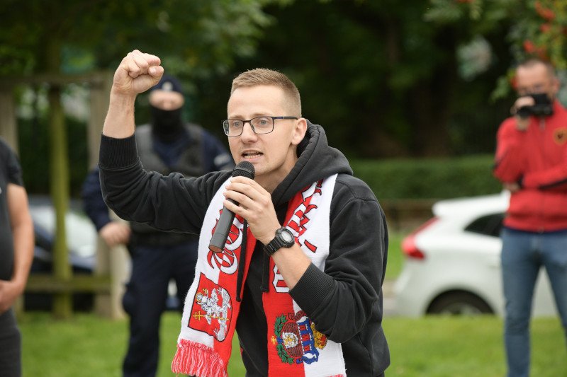 Umorzono postępowanie w sprawie antysemickich wypowiedzi Międlara.