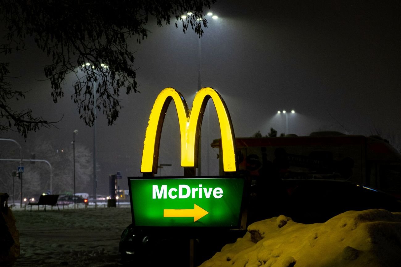 "Kanapka Drwala" zablokowała miasto. Interweniowała policja.