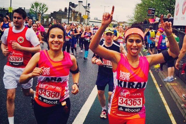 26-latka pobiegła w maratonie mimo okresu