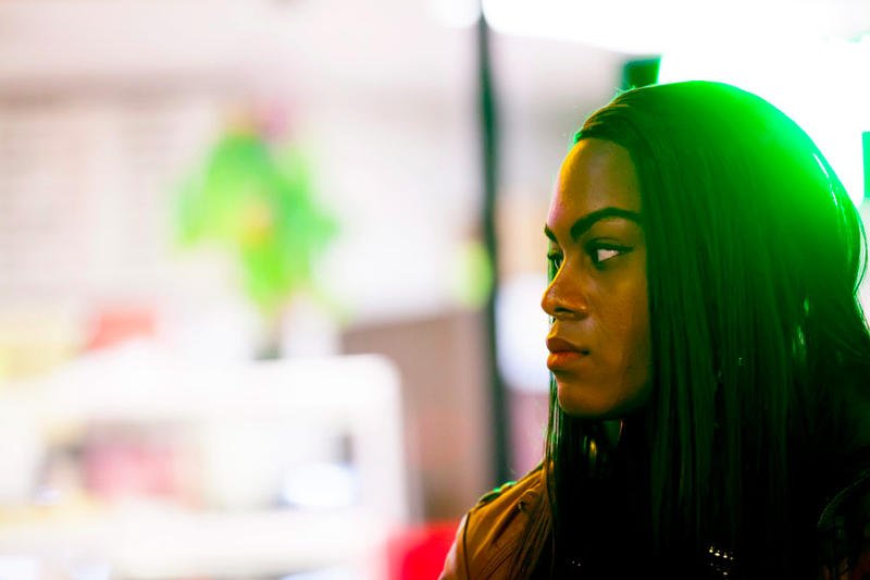 Piękna Mya Taylor ma małe szanse na Oscara, ale środowisko LGBT o to walczy.