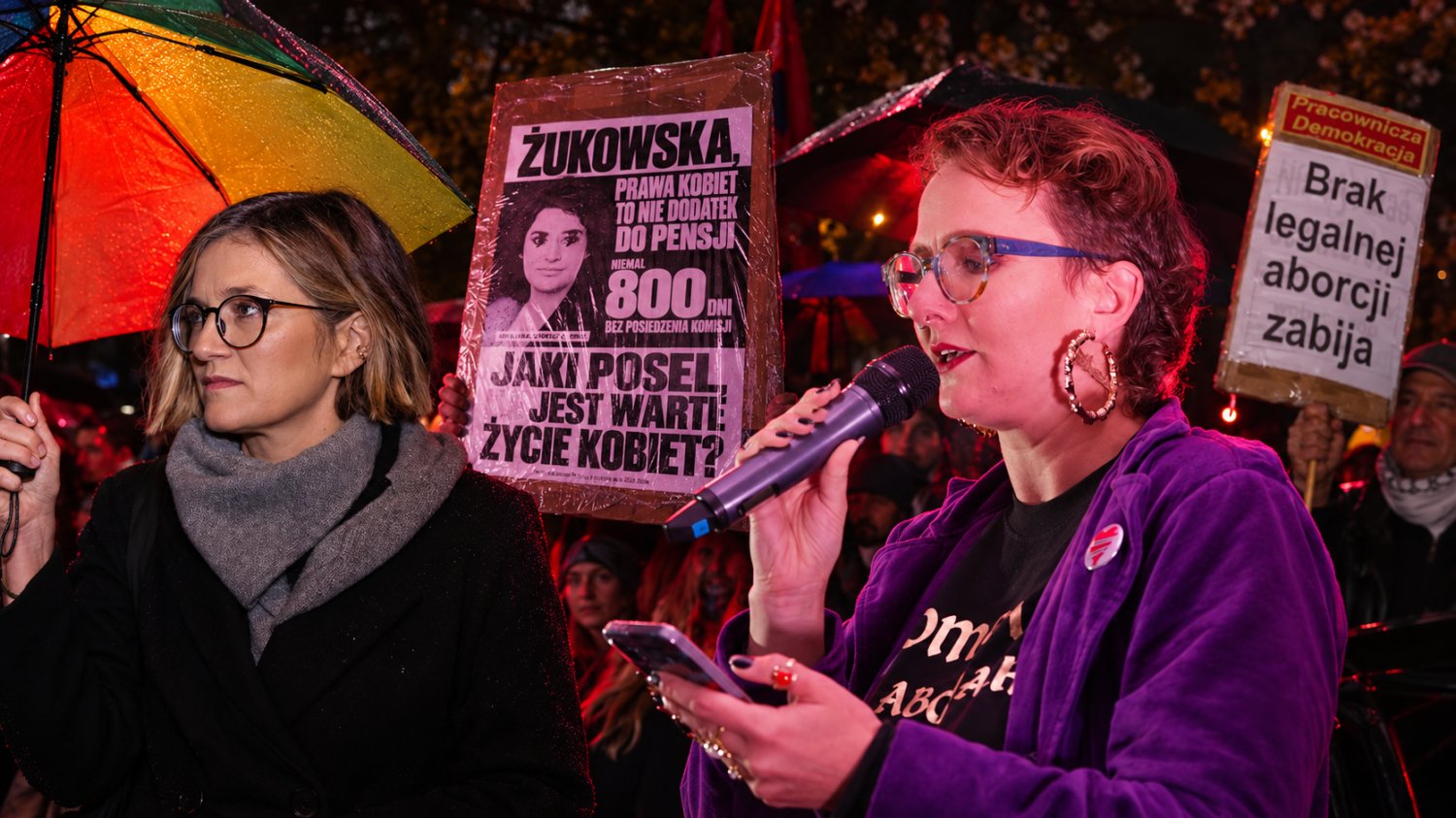 Kobiety ponownie biją się o swoje prawa. Zobacz relację Strajku Kobiet z Warszawy