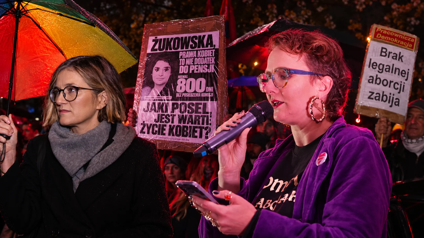 Kobiety ponownie biją się o swoje prawa. Zobacz relację Strajku Kobiet z Warszawy