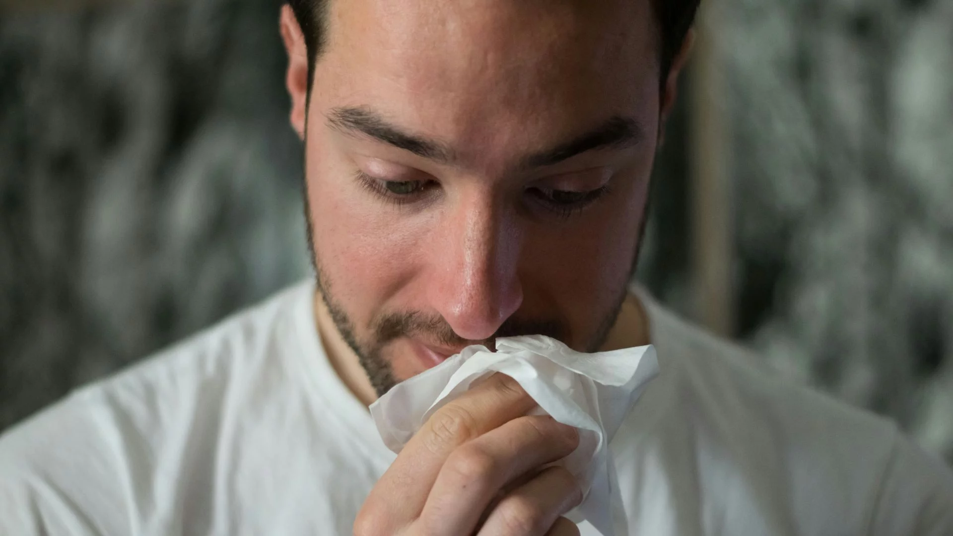 Fala zachorowań na nowy wariant grypy w Polsce.