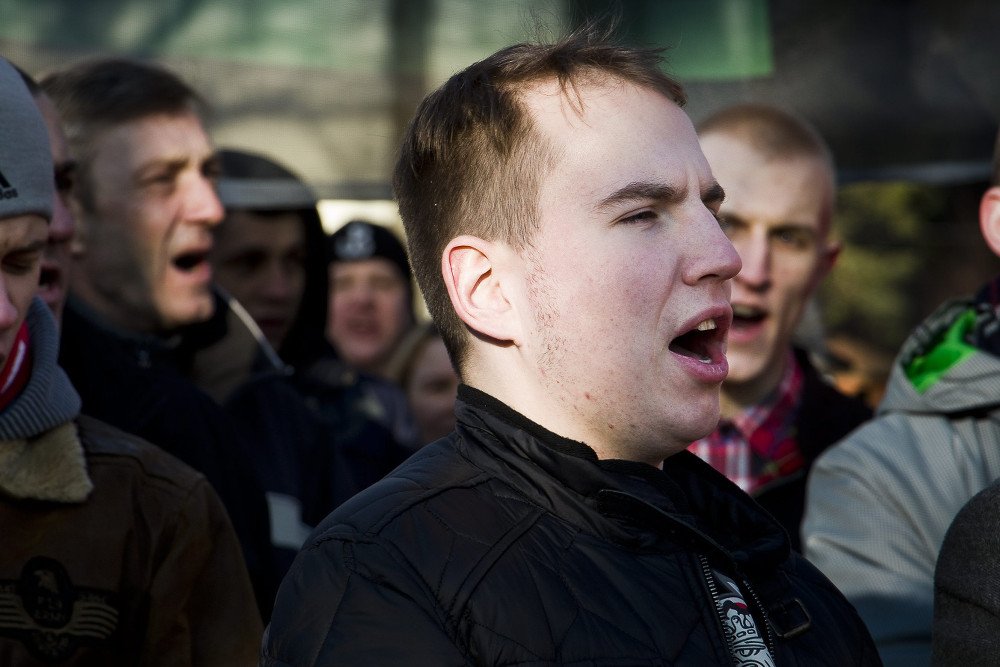 Prezes Młodzieży Wszechpolskiej dziś poseł Adam Andruszkiewicz przegrał proces i musiał przekazać pieniądze na Ośrodek Monitorowania Zachowań Rasistowskich i Ksenofobicznych.
