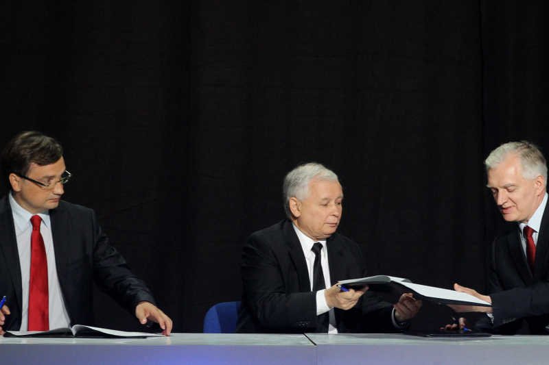 Wiemy co PiS zapisze w projekcie nowej konstytucji.