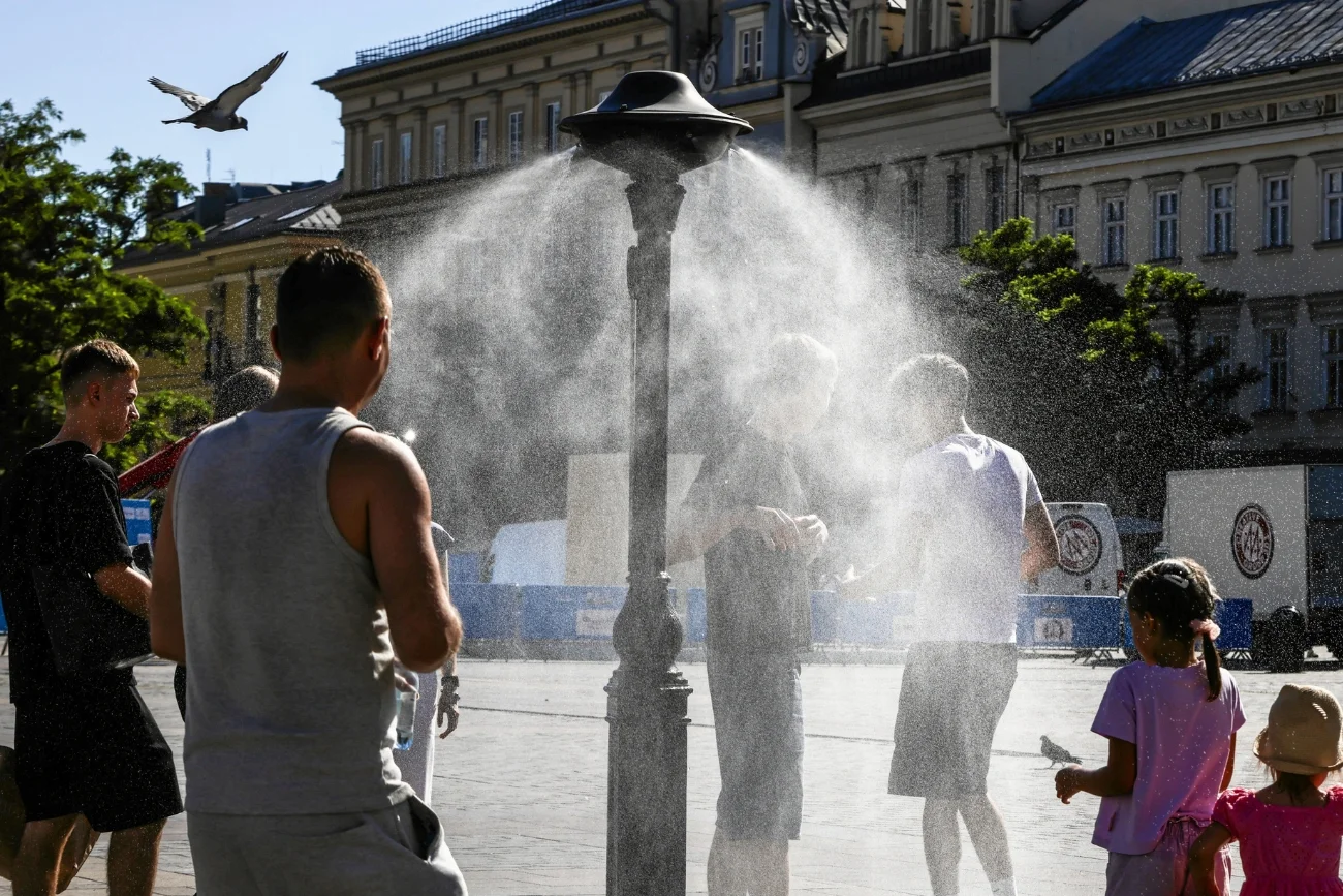 IMGW ma prognozę pogody na sierpień. Szansa na taką temperaturę to 5 proc. IMGW ma prognozę pogody na cały sierpień. Szansa na taką temperaturę wynosi 5 procent