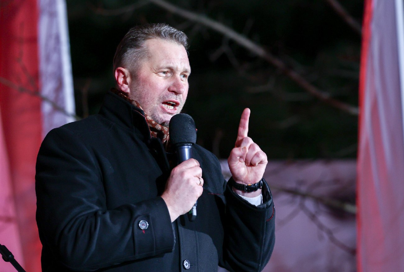 Czarnek posypał głowę popiołem. Chciał zabłysnąć nie tylko angielskim.