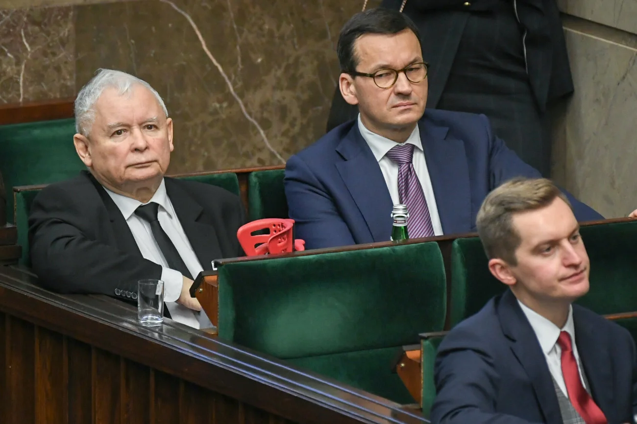 Od lewej: Jarosław Kaczyński, Mateusz Morawiecki i Sebastian Kaleta
