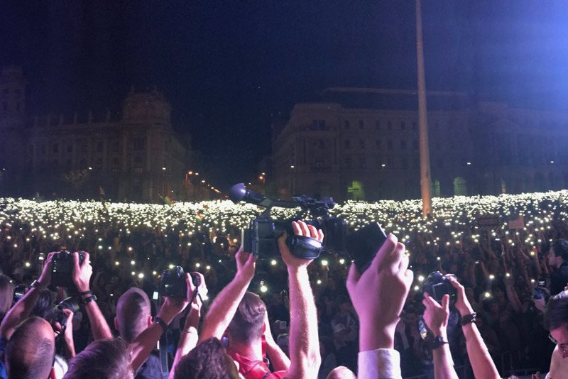 Blisko 100 tys. osób mogło protestować przeciwko Viktorowi Orbanowi w sobotę w Budapeszcie.