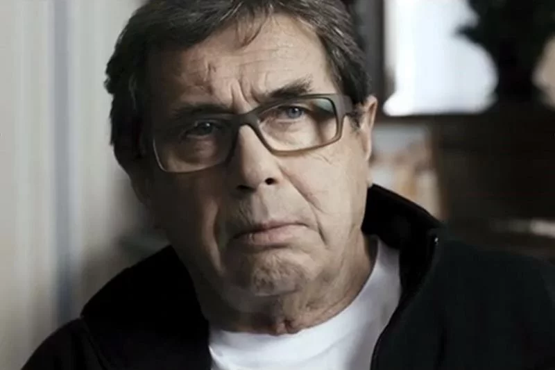 "Układ zamknięty" to film, który musi wywołać burzę. Na zdjęciu Janusz Gajos, wcielający się w postać prokuratora Andrzeja Kostrzewy.