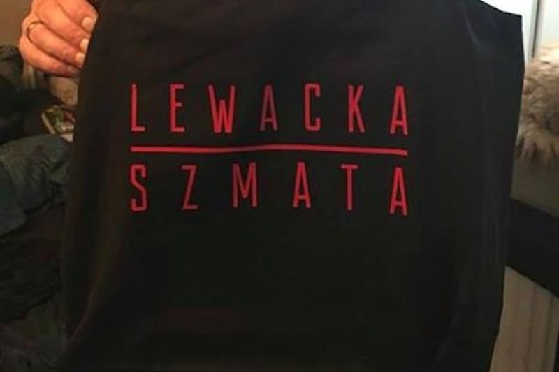 Lewackie szmaty w tym wypadku nabierają dosłownego znaczenia. Wszystko wykonano z tekstyliów.
