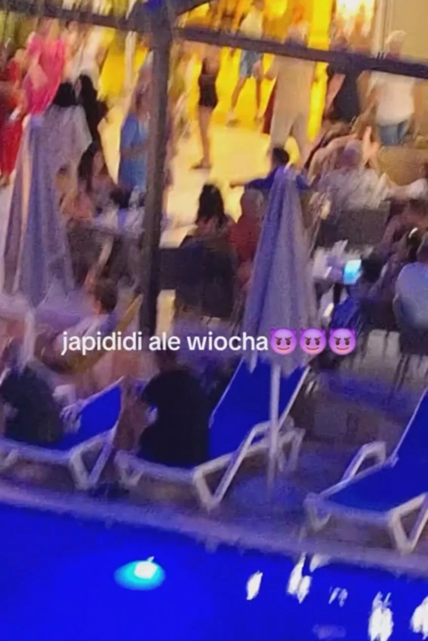 Polacy bawiący się w Albanii
