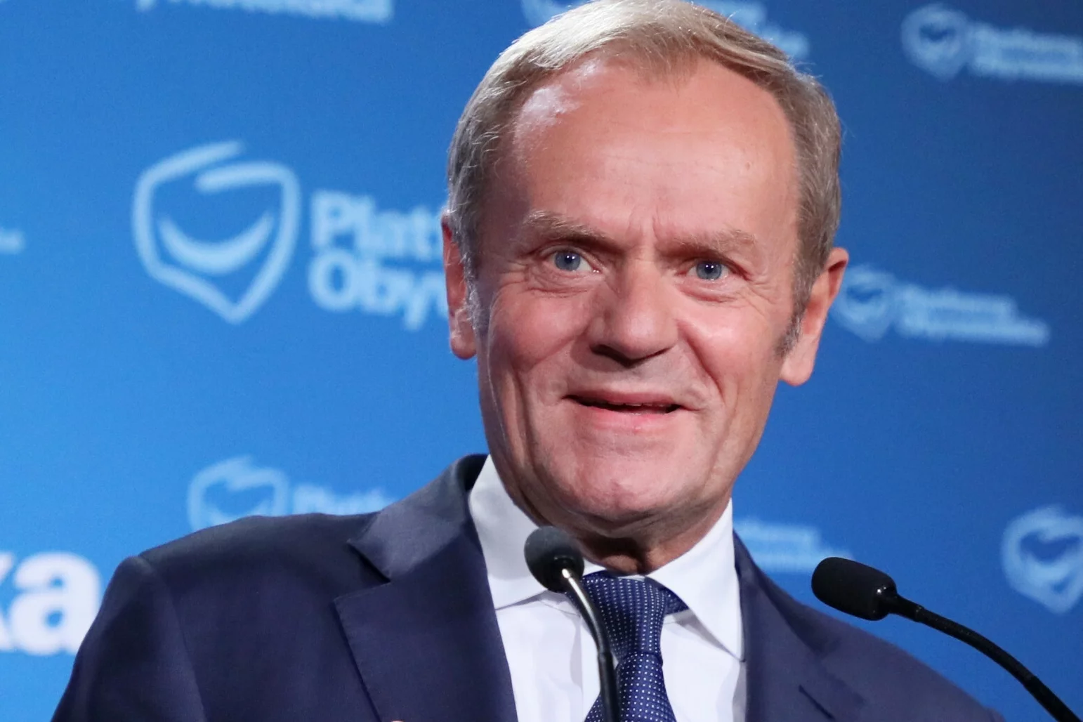 Ostatnie sondaże przed wyborami. PiS i KO idą "łeb w łeb", marny wynik TD.