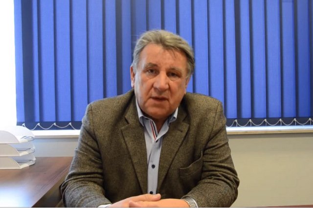 Eugeniusz Szymonik, w PRL  był kierowcą ciężarówki, stworzył największą firmę autobusową w Polsce