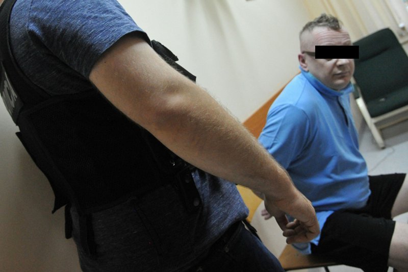 Niedawno zatrzymany "kalibabka". Marek Ł. rozkochiwał kobiety i wyłudzi od nich 800 tys. zł. Chociaż... z żadną z nich się nie spotkał.